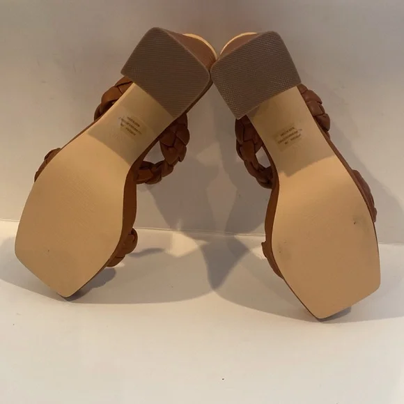 NWOT Sincerely Jules size 8 heels. - Picture 5 of 5